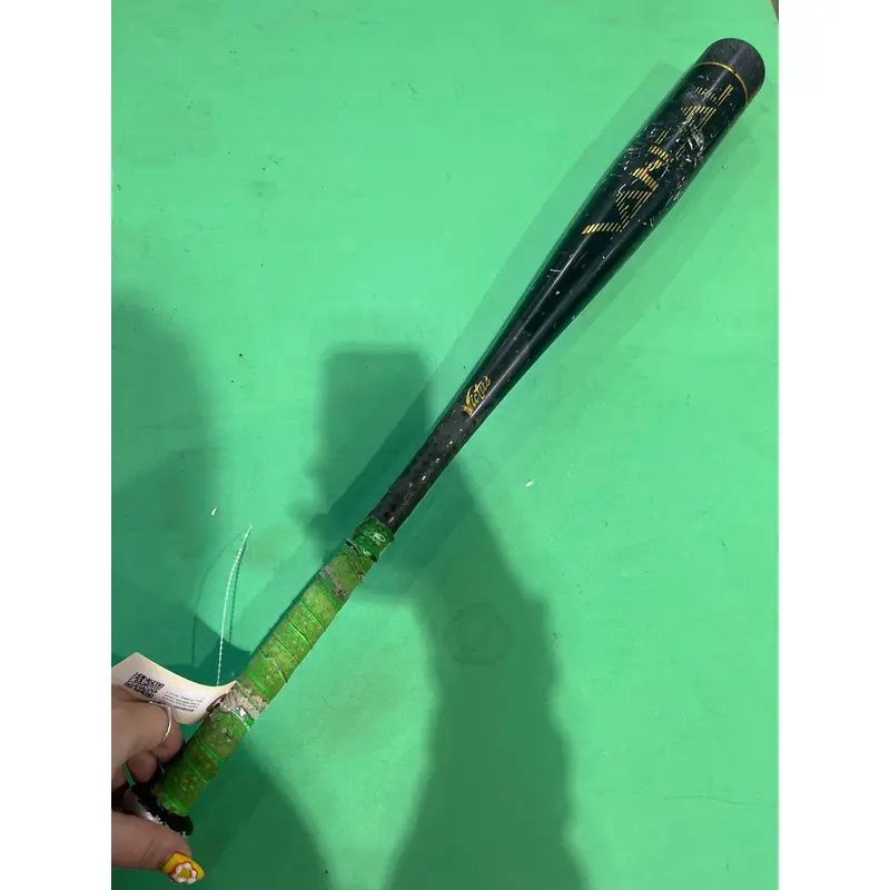 Used Victus Vandal 2 Bat BBCOR Certified (-3) Alloy 28 oz 31"