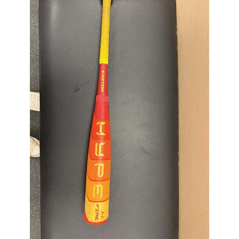 2025 Easton Hype Fire Composite USSSA Certified Bat (-10) 17 oz 27"