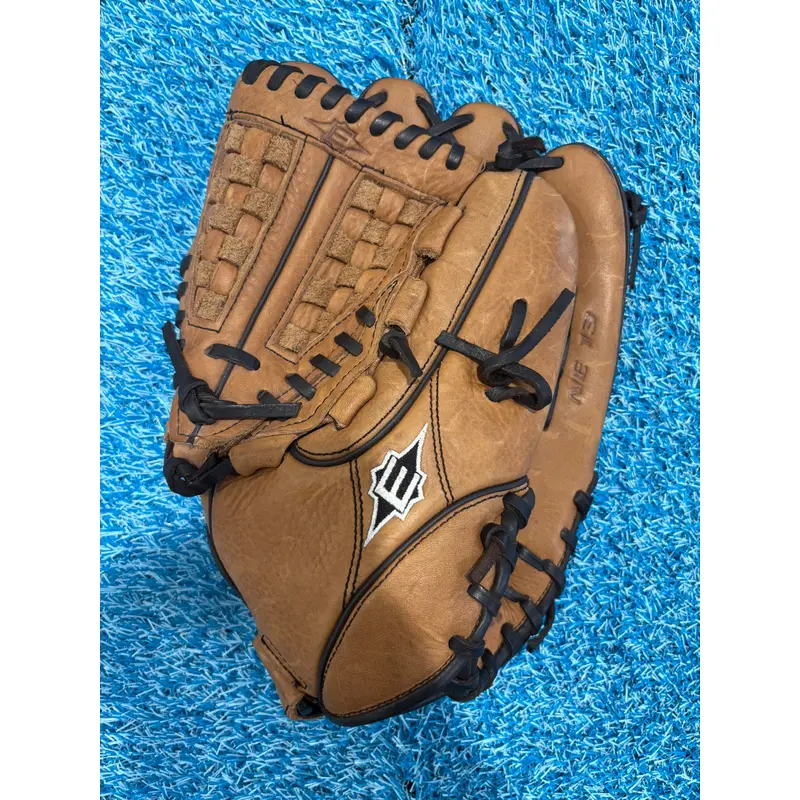 Brown Easton Natural Elite RH Baseball Glove 13" (Used)