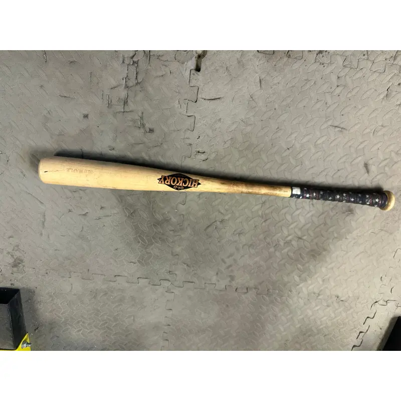 Old Hickory TC10 Custom Pro Stock Maple BBCOR Certified Bat (-3) 29 oz 32" (Used)