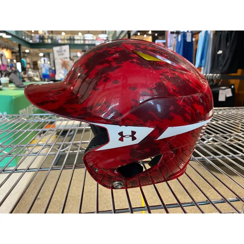 Red Used Medium Under Armour UABH2-110 Batting Helmet 5 7/8 - 6 3/4