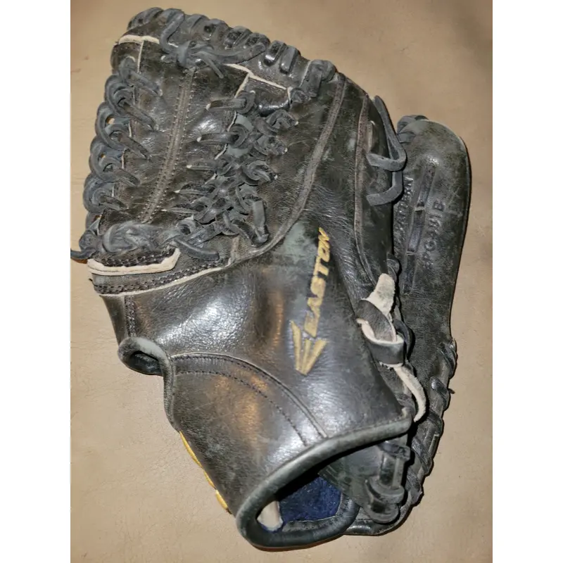 11.75 Inch Easton Professional EPG481B Infield Baseball Glove