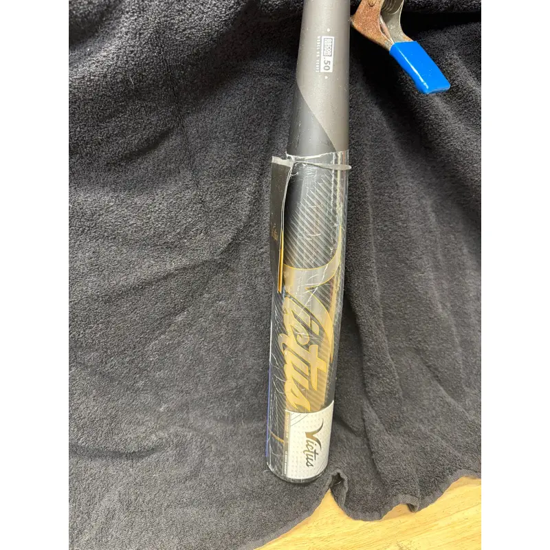 Victus Bat (-3) 30 oz 33" (New)