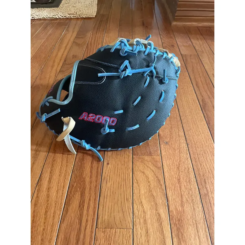 2024 Wilson A2000 LH First Base Baseball Glove 12.5" (Used)
