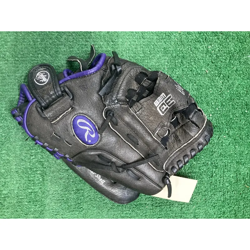 Black Rawlings Highlight Series RH Pitcher's Baseball Glove 12.5" (Used)