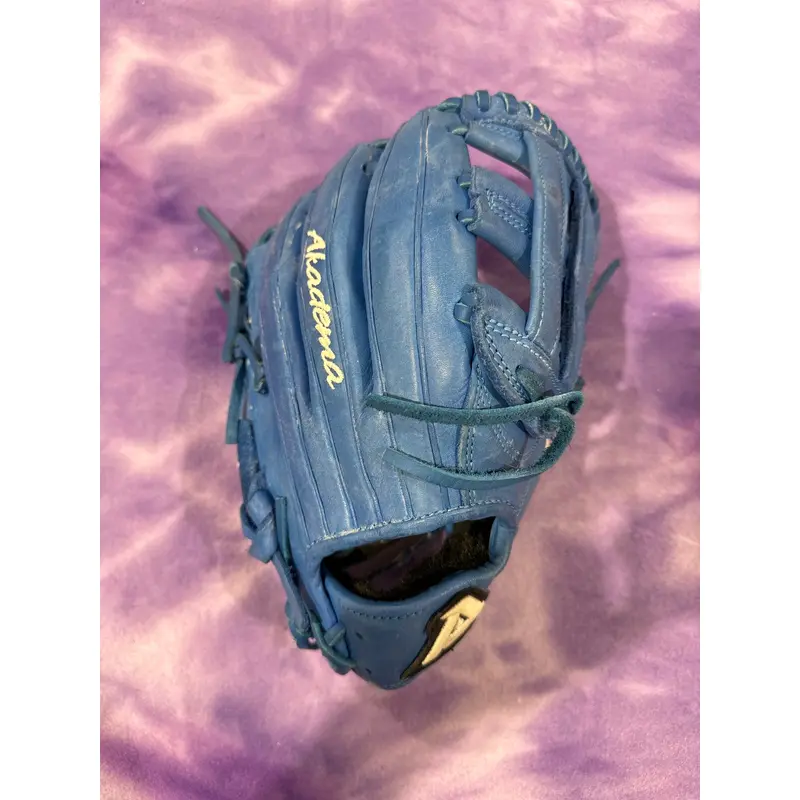 Akadema ATM92 RH Outfield Baseball Glove 11.5" (Used)
