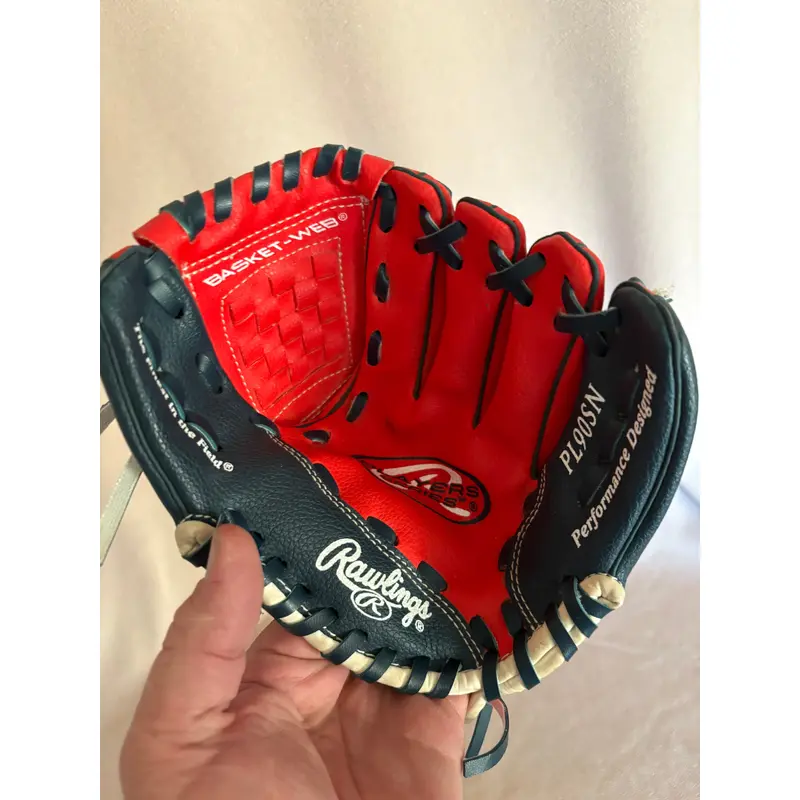 Rawlings Player series Baseball Glove 9" (Used)