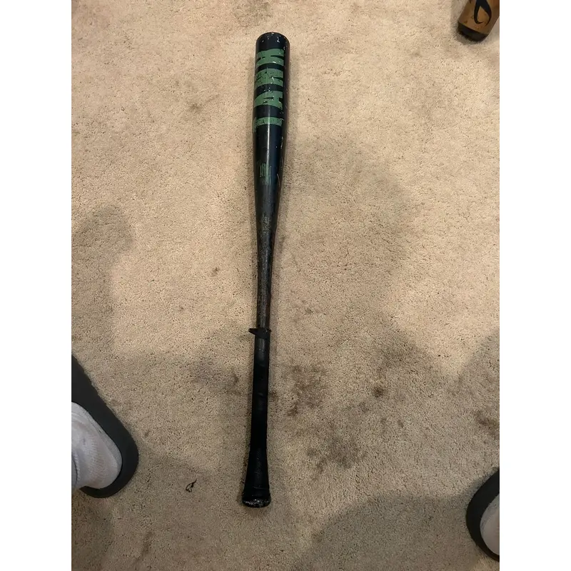 Used  (-3) 29 oz 32" Tank Bat