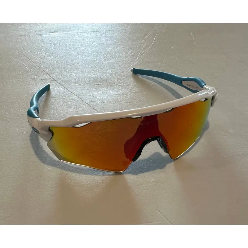 USED-Oakley RADAR EV XS (YOUTH FIT)