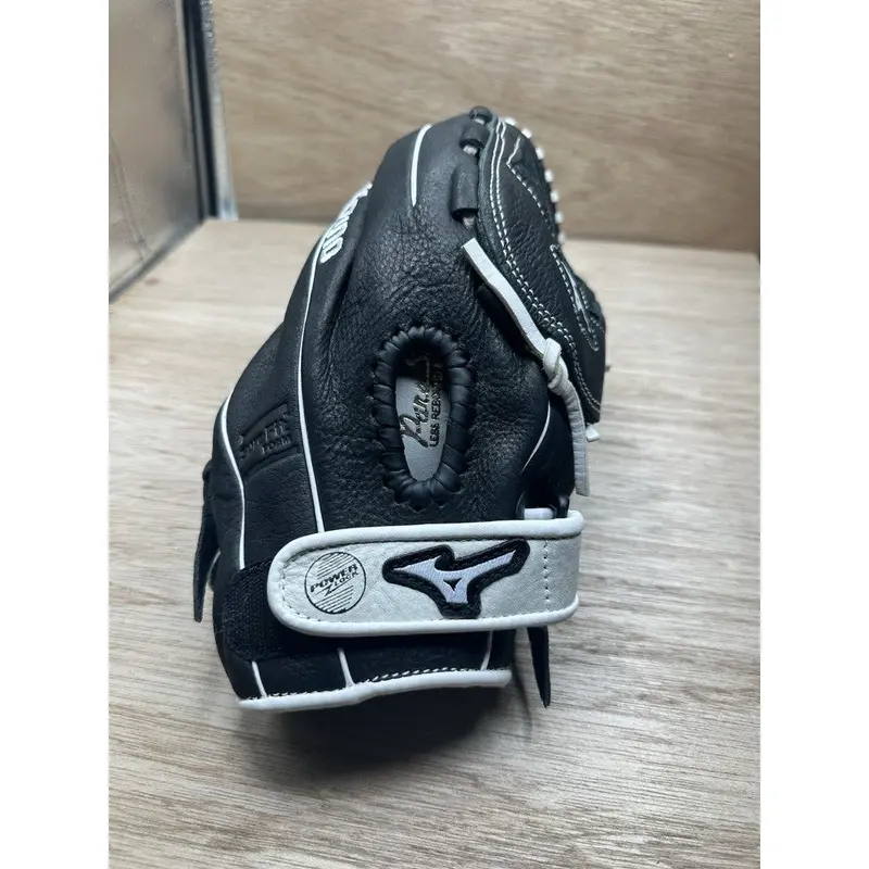 Mizuro Franchise Series Fast Pitch 12.5 Softball Throws With Right Hand