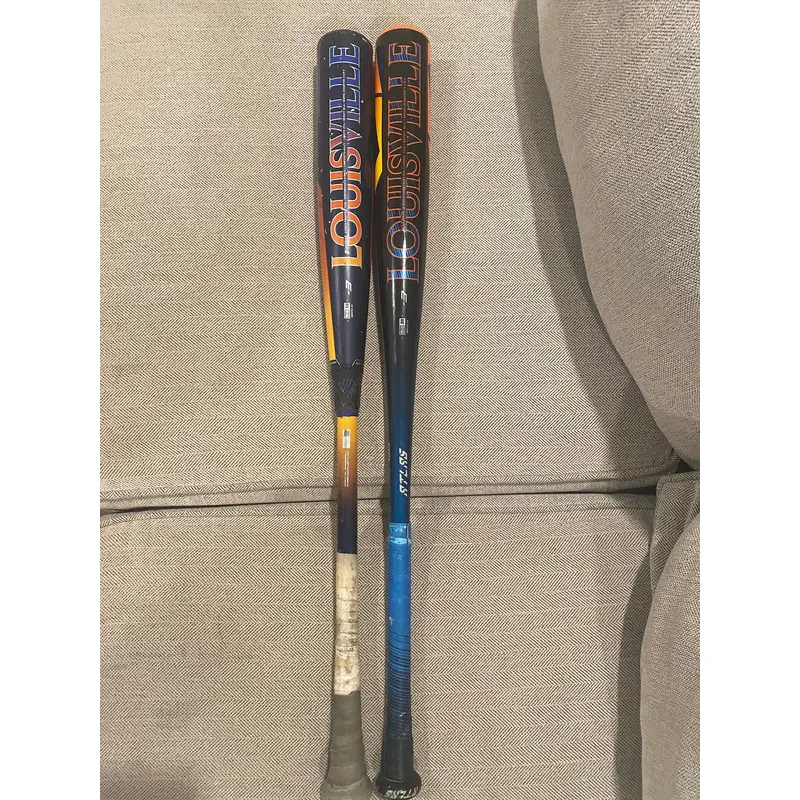 Louisville Slugger Bat (-3)  30 oz 33" (Used)