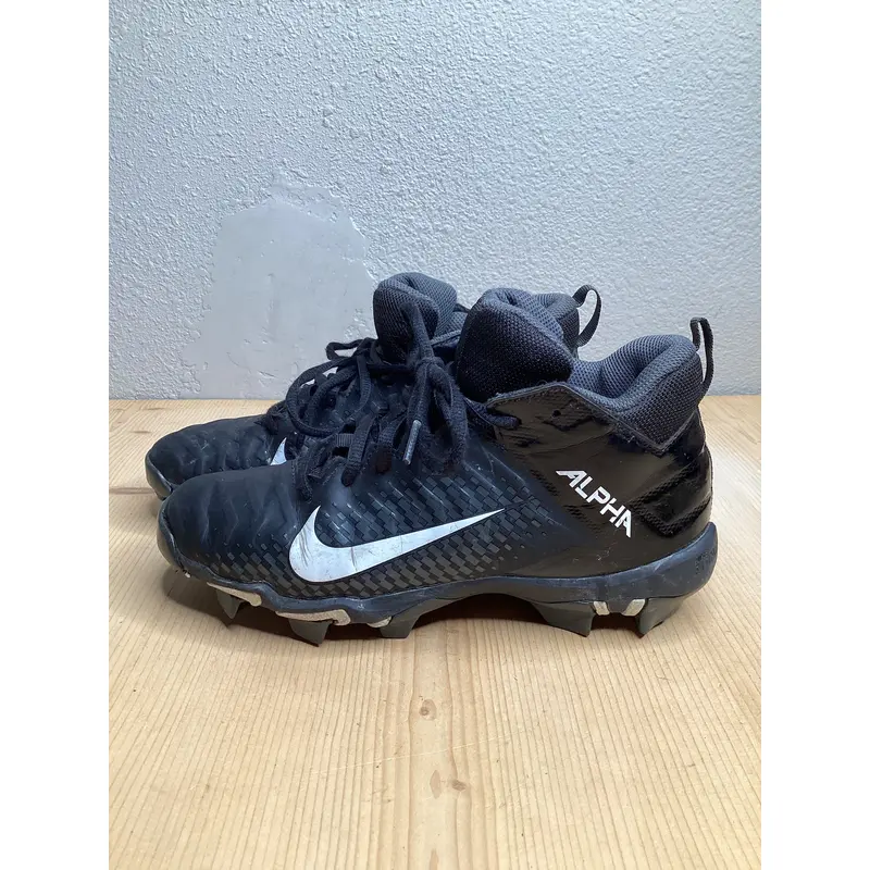 Black Kid's Size 4Y Youth Alpha Nike Low Top Footwear Molded Cleats (Used)