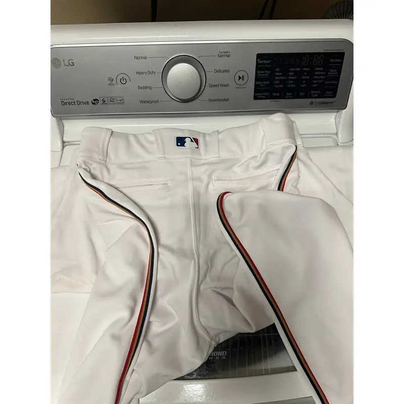 Braves White Men's XL Adult Majestic MLB Issued Game Pants (Used)