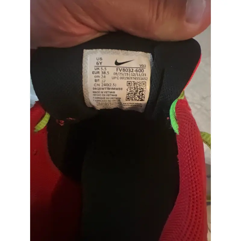 Red Kid's Size M 6.0 (W 7.0) Nike Low Top Force zoom trout 9 pro (Used)