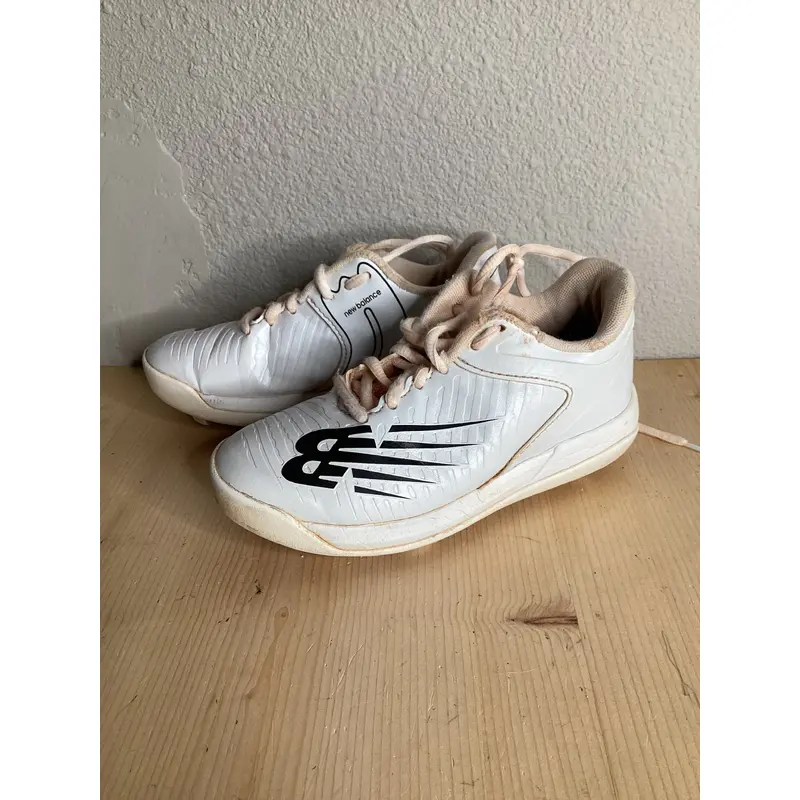 White Kid's Youth New Balance High Top Footwear Molded Cleats (Used) 12