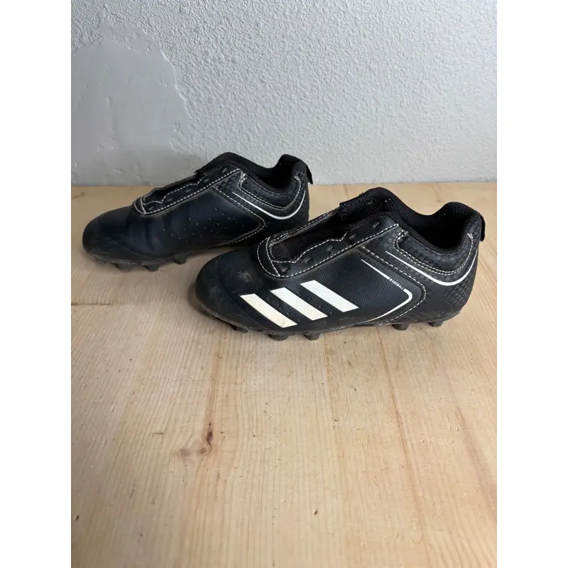 Black Kid's Youth Adidas Low Top Footwear Molded Cleats (Used) 11K