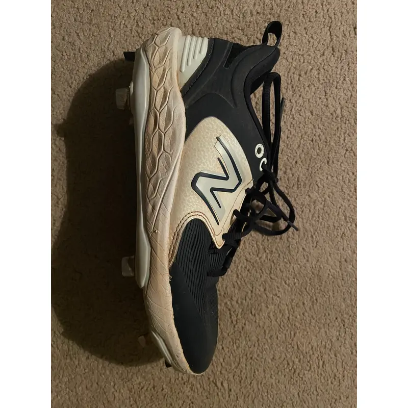 New Balance Mens Nazy S 7 metal cleats