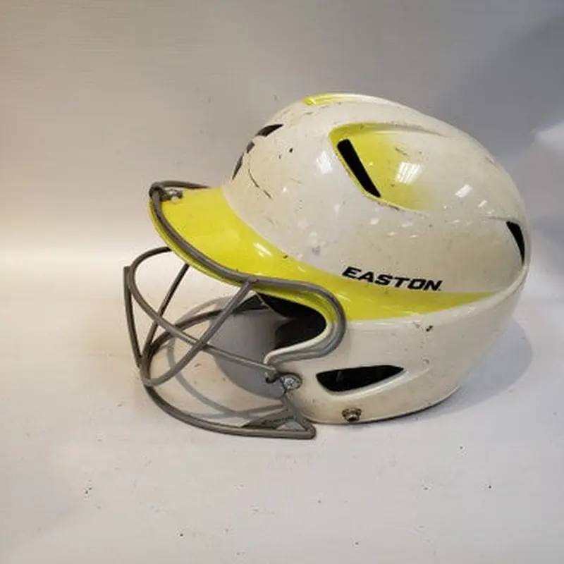 Used Easton HELMET MD Baseball and Softball Helmets 11849-S000014732
