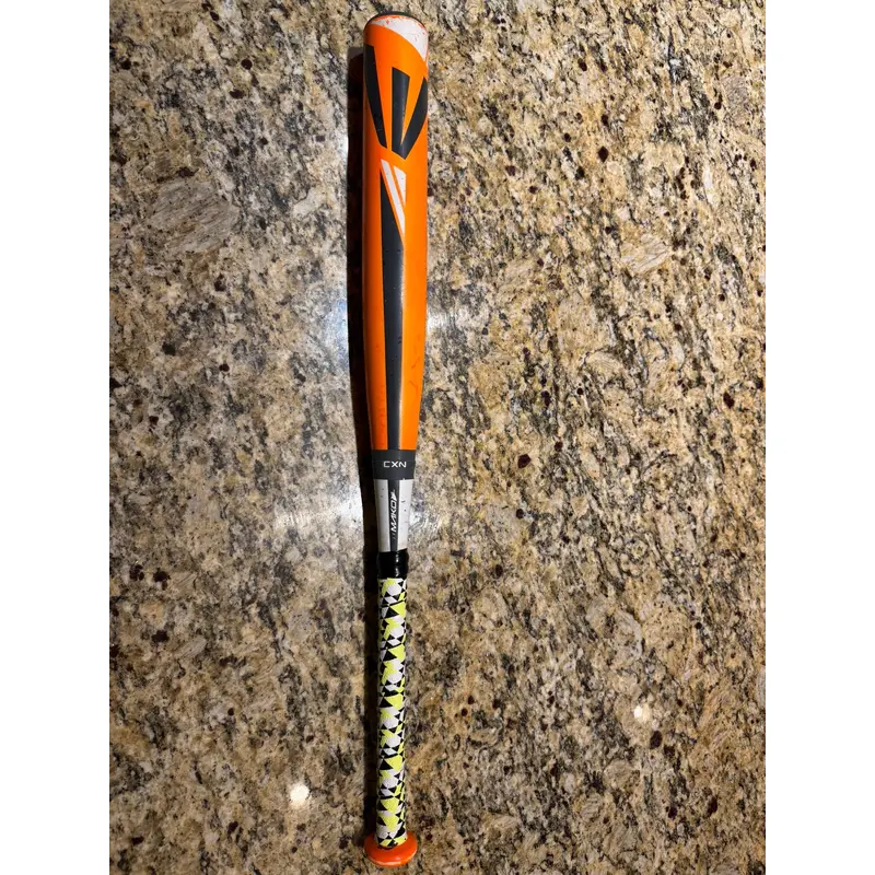 VERY RARE SIZE!!! ORANGE BOMB BAT!!  Easton Mako XL - 28/18 (-10)