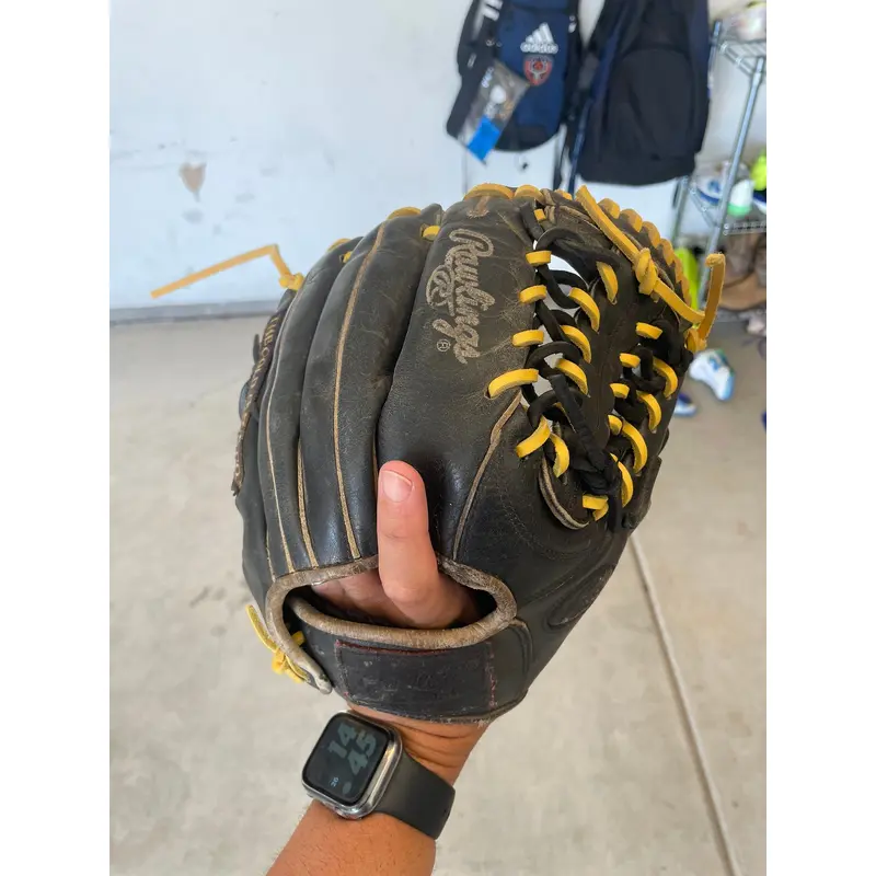 Rawlings RH Infield Heart of the Hide Baseball Glove 11.25" (Used)