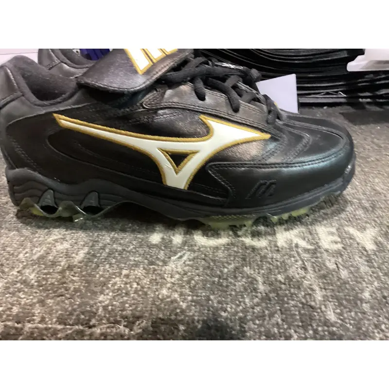 Black Men's Size M 8.5 (W 9.5) Adult Mizuno Metal (New) 9s Pro