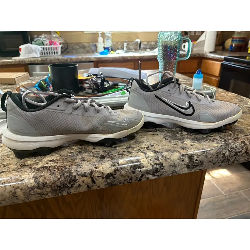Kid's 6y Nike (Used)