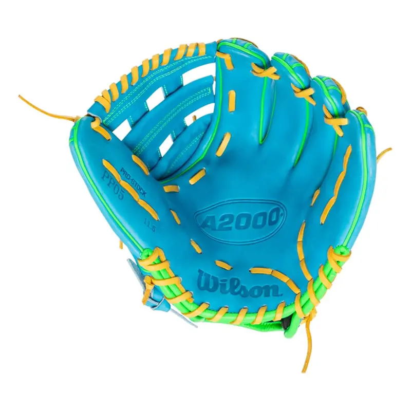 Used Wilson WBW102548115 Right Hand Thrower - Excellent Condition