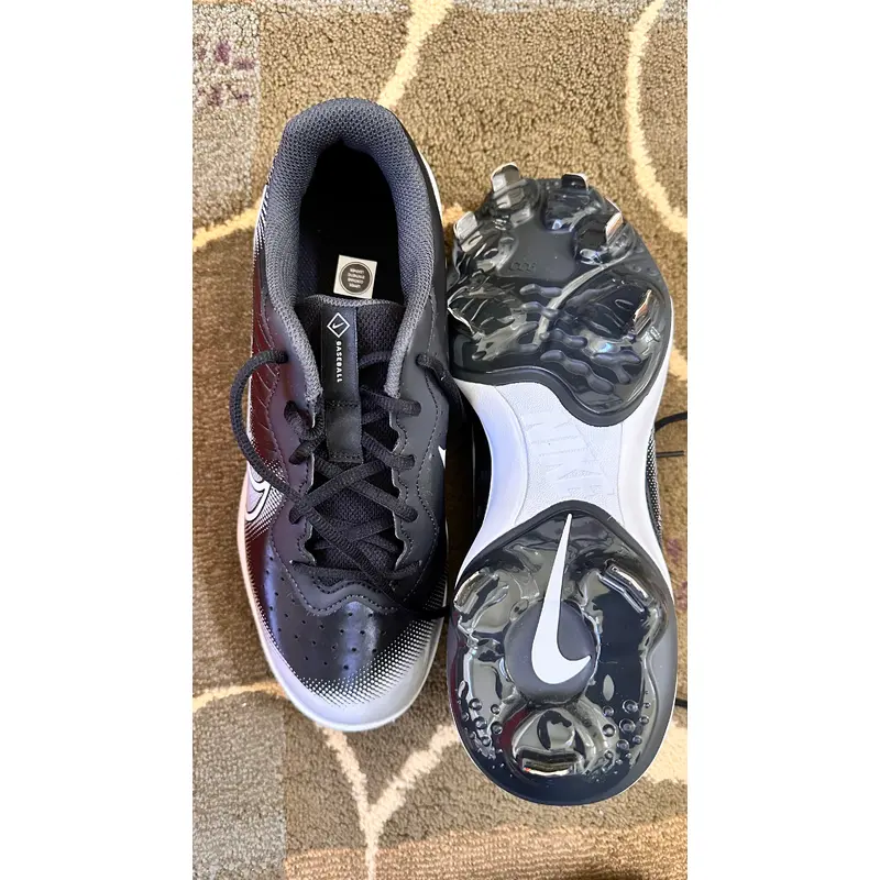 Black Men's Size M 8.0 (W 9.0) Low Top Metal (New)