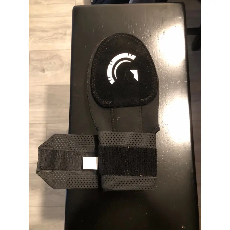 Guardian baseball sliding mitt