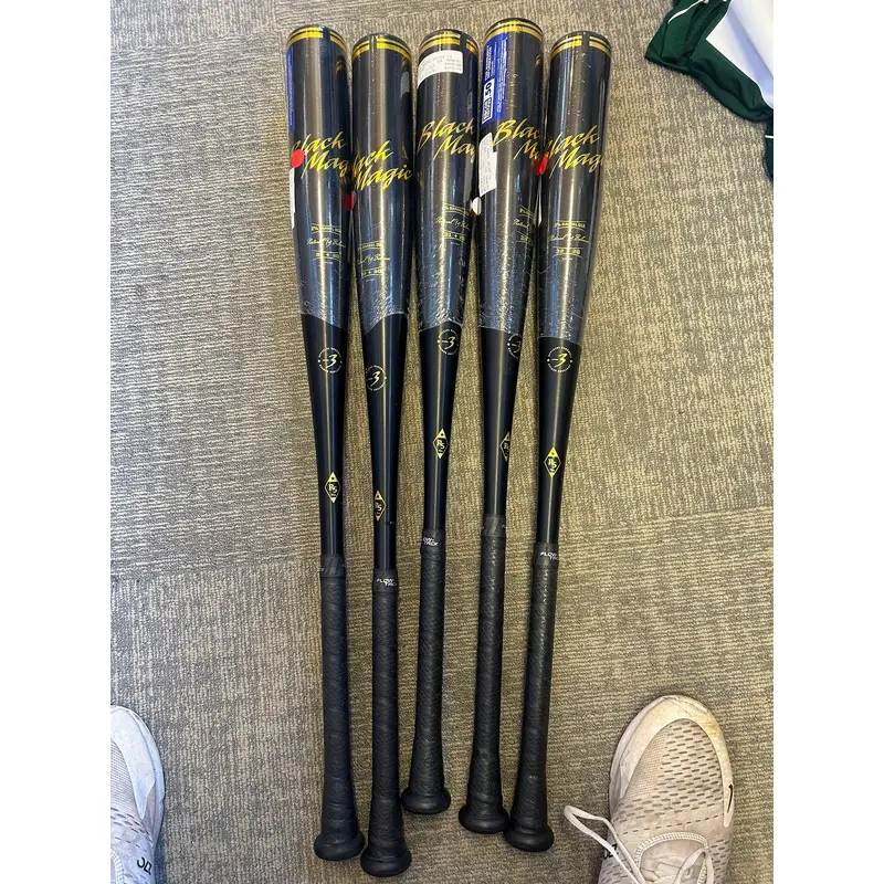 Easton Black Magic BBCOR Certified Bat (-3) 30 oz 32" (New)