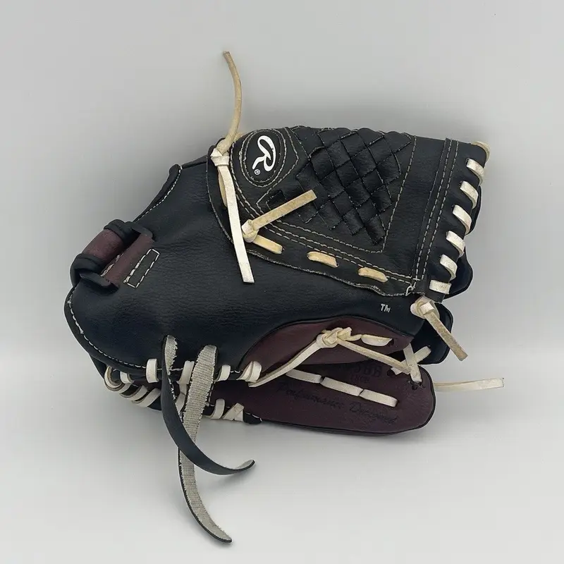 Rawlings PL105BB 10.5" Players Series Right Hand Throw Youth Baseball Glove RHT