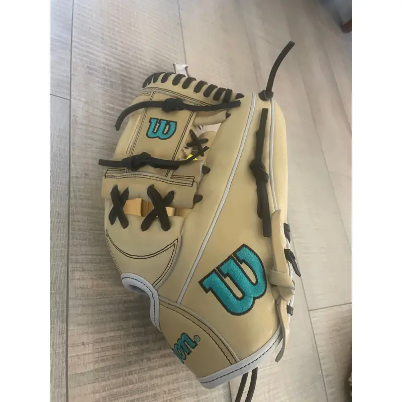 2024 Infield Right Hand Throw Wilson H75 A2000 Baseball Glove 11.75" (New)