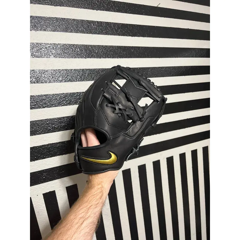 Nike Alpha Huarache 11.25 baseball glove