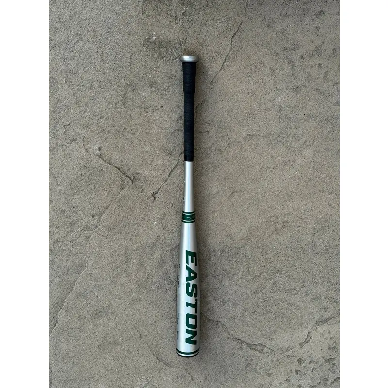 Easton B5 Pro Bat (-3) 28 oz 31" (Barely used)