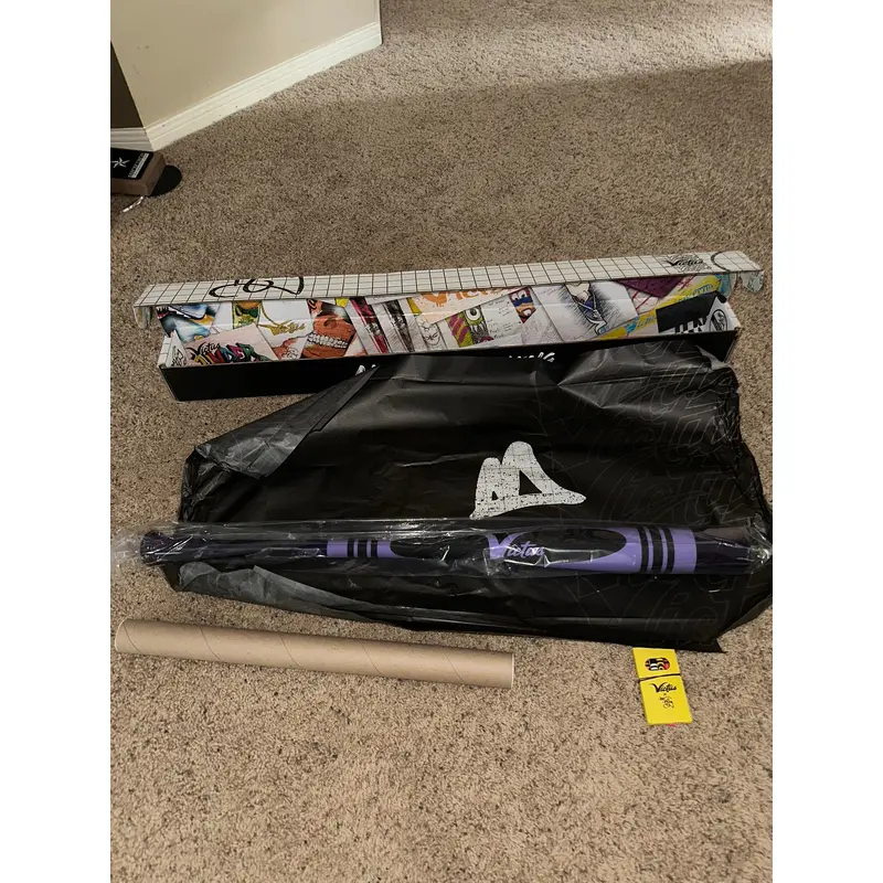 Victus Crayon Bat By The Bat King 32 Inch