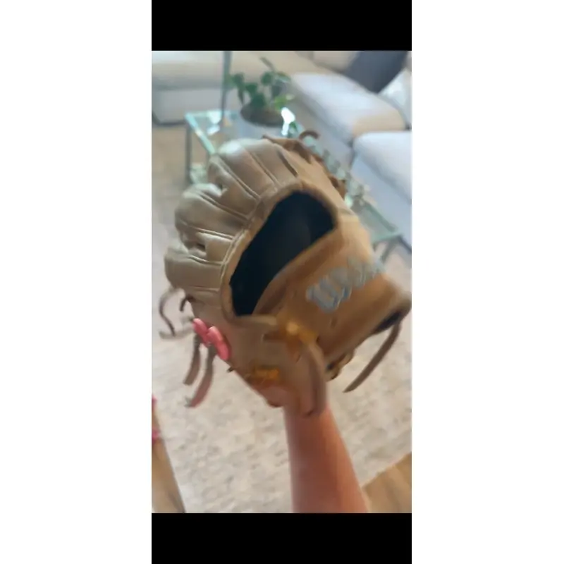 Wilson Right Hand Throw Infield A2K Baseball Glove 11.75" (Used)