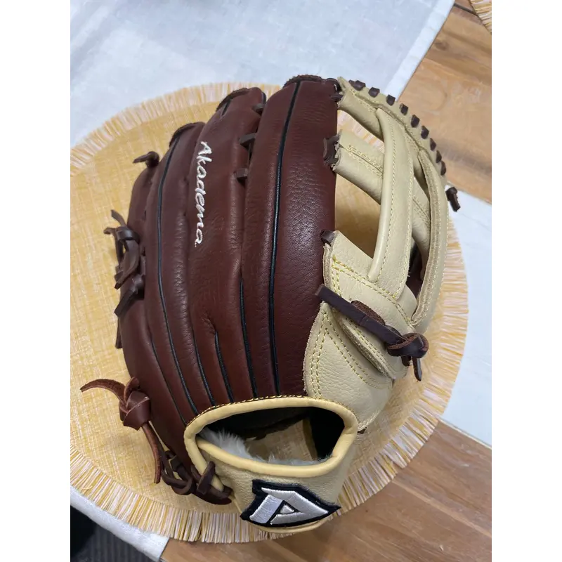 Akadema Right Hand Throw Outfield aho 224 Baseball Glove 13" (New)