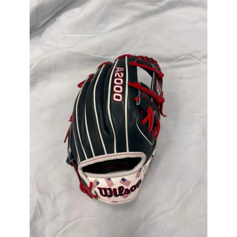 2023 Wilson Right Hand Throw A2000 11.5" (New)