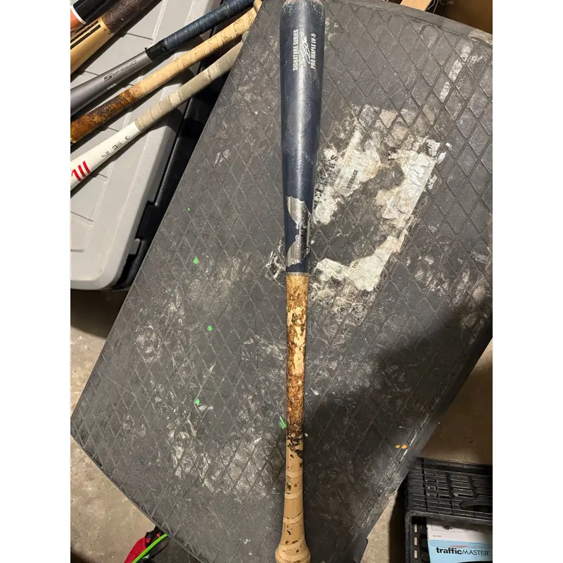 Sam Bat Universal (-5) 26 oz 31" (Used)