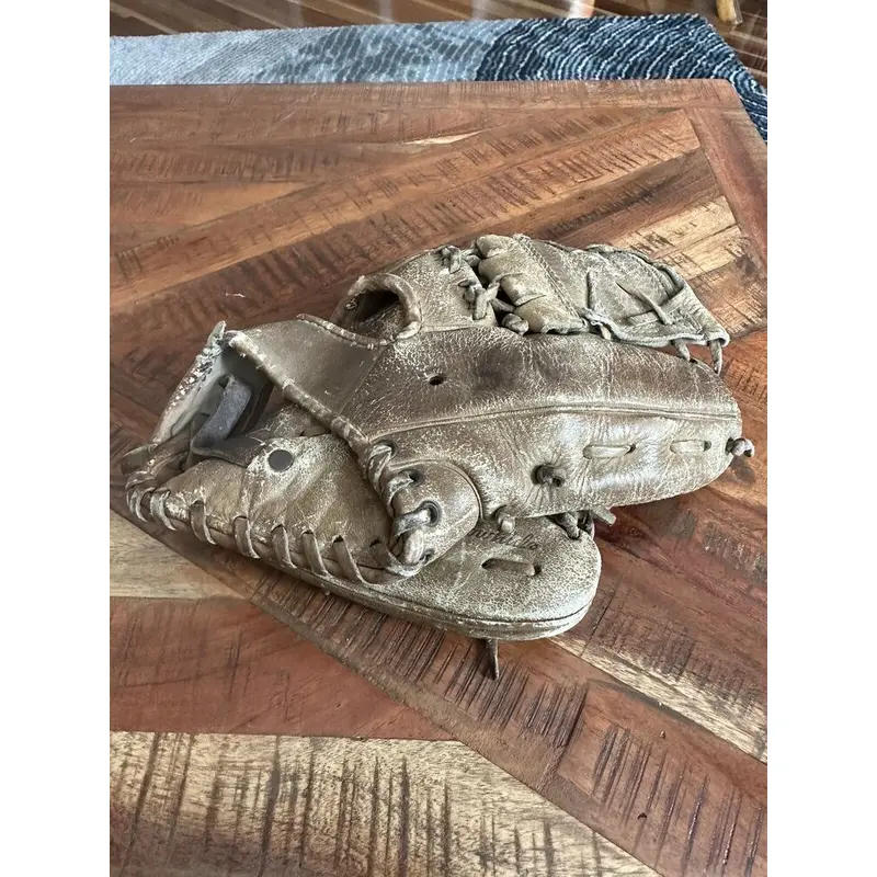 Antique Vintage Baseball Glove NO. 600 Official Sportsman Glove