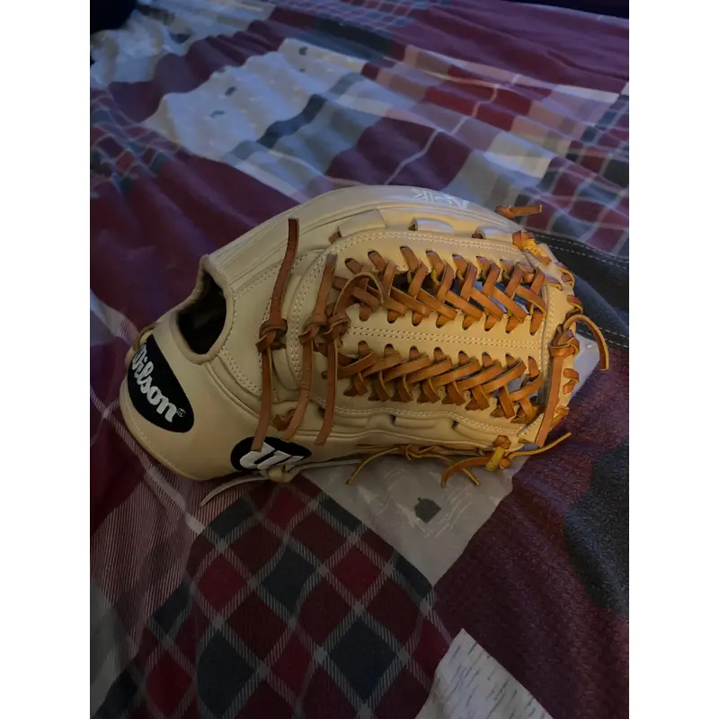 Wilson a2k D33