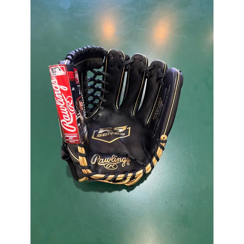 New Rawlings R9 Right Hand Throw 11.75 Baseball Glove