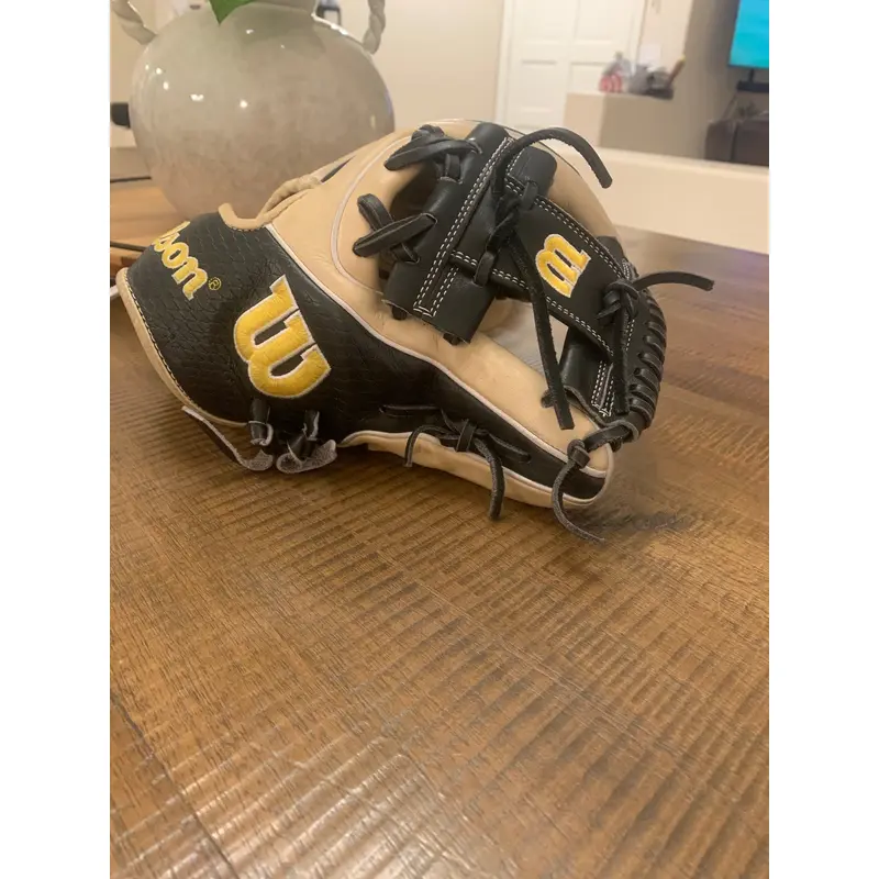 2025 Wilson Right Hand Throw Infield A2K Baseball Glove 11.5" (New)