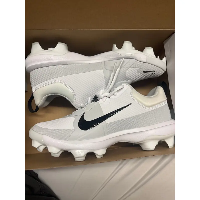 White Men's Size M 8.5 (W 9.5)  Nike Low Top Trout Molded Cleats (New)