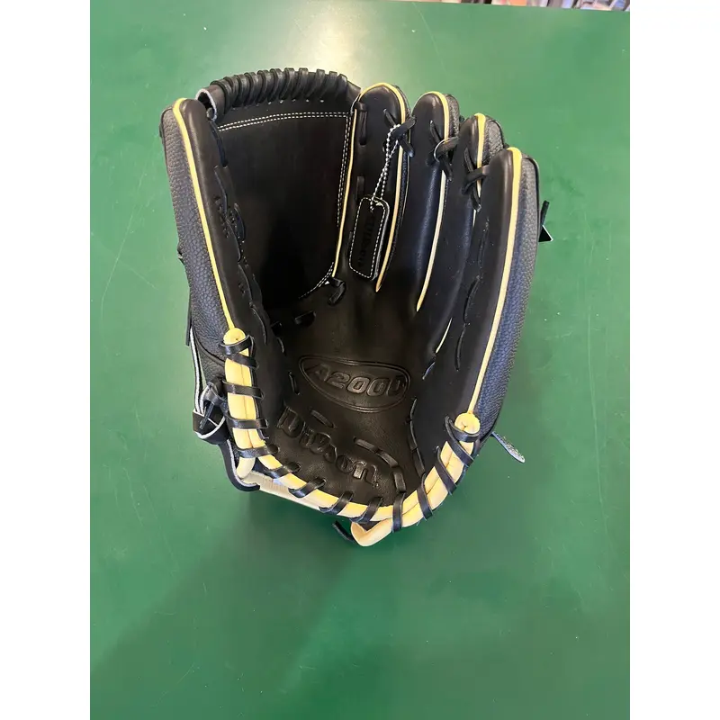 New Wilson A2000 Super Skin Right Hand Throw 12 Baseball Glove