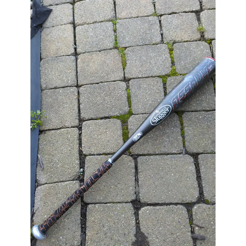 Used USSSA Certified 2014 Louisville Slugger Alloy Assault XL Bat (-10) 21 oz 31"