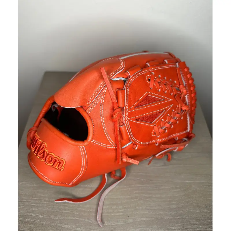 *VERY RARE* NWT Wilson Hardball Innovation Staff Pitcher's Glove ('09) FOR SALE