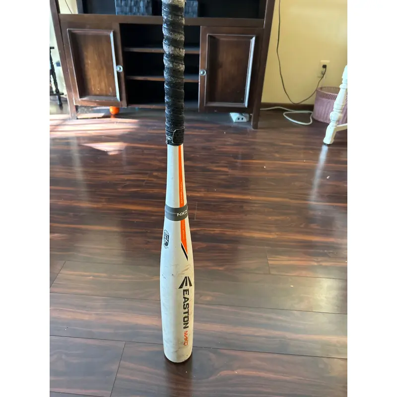 Used USSSA Certified Easton Composite Mako Bat (-10) 21 oz 31"