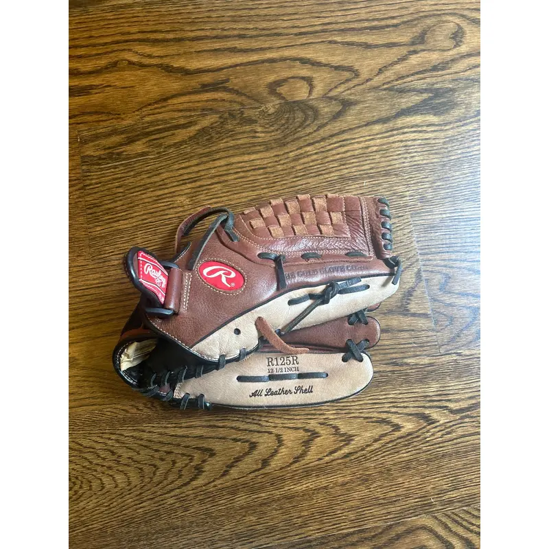 Rawlings Baseball Glove