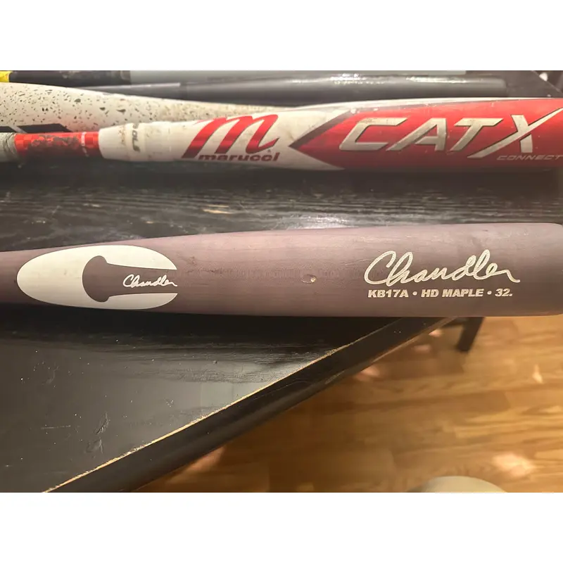 Chandler KB17 Bat (-3) Maple 29 oz 32" (Used)